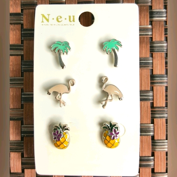 Jewelry - 2 for $20 Tropical Stud Earring Set